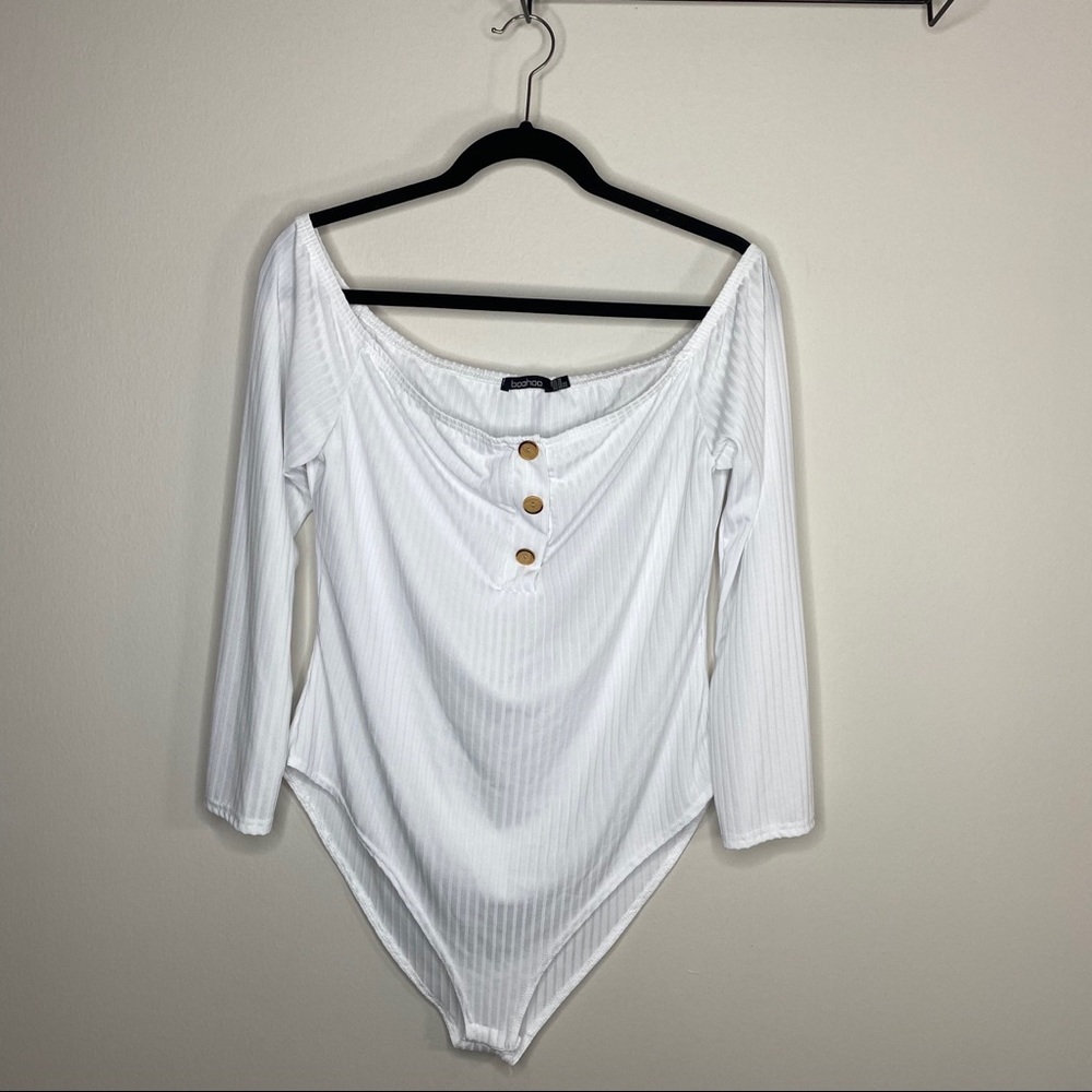 Boohoo White Ribbed Long Sleeve Bodysuit